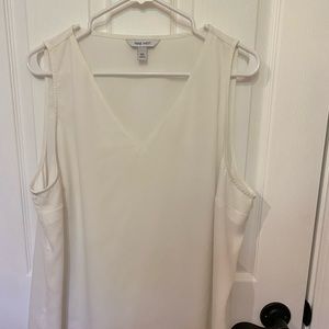 Nine west v-neck blouse